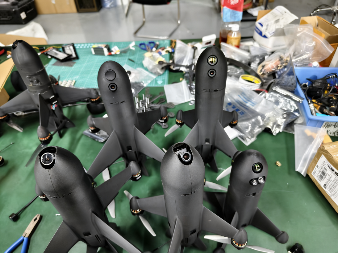 AI locks on the ground-to-air rocket interceptor